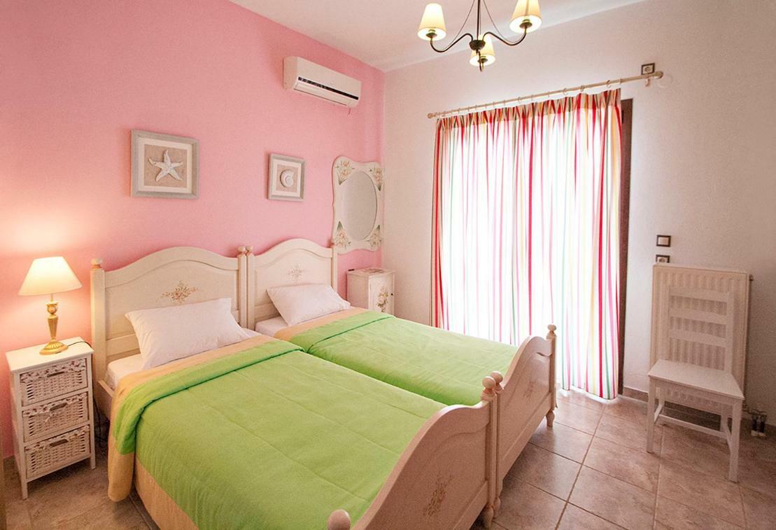 Villa Fotini Skiathos Town Bagian luar foto